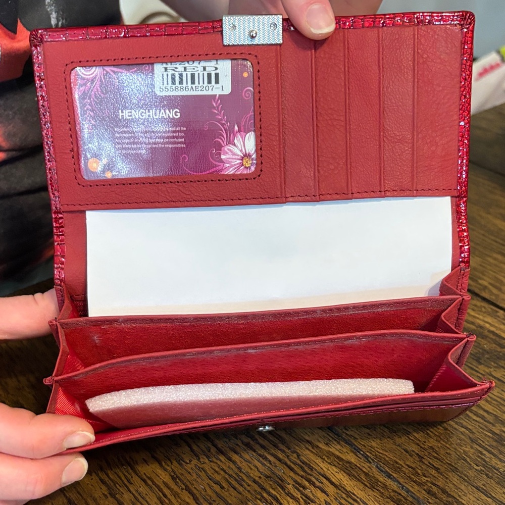 Red Textured Wallet - Picture 2 of 4